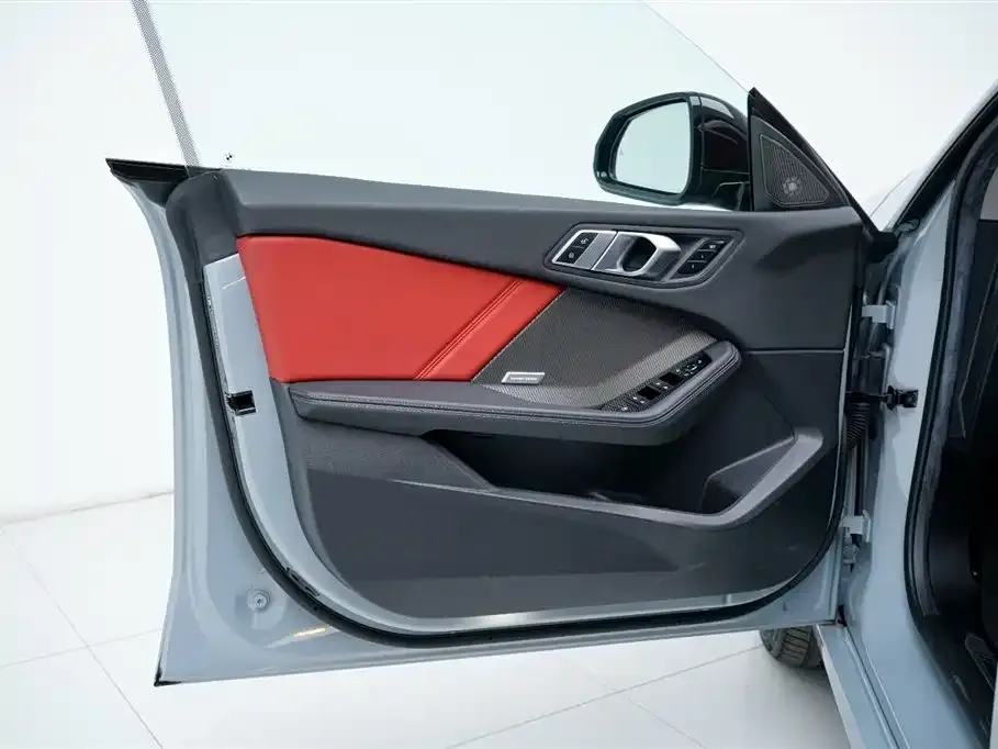 BMW 2 Series 2025 из CN, фото 4