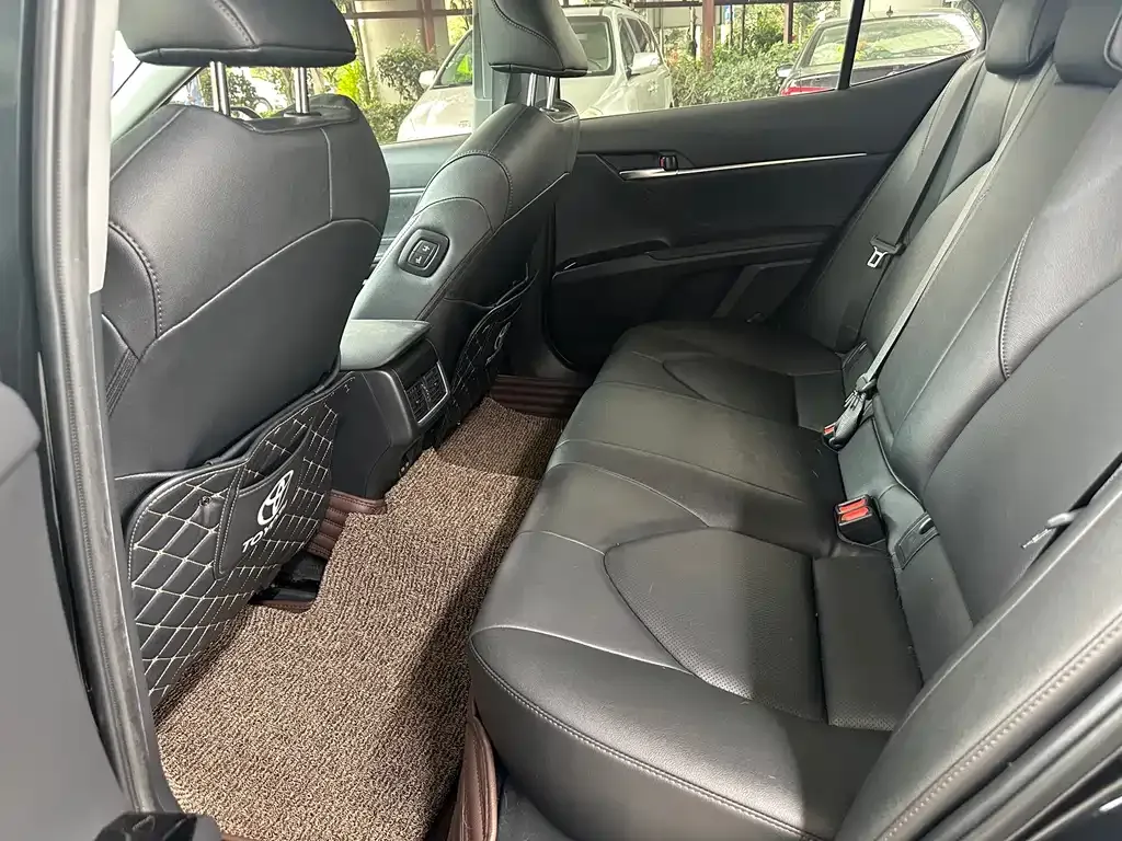 Toyota Camry 2023 из CN, фото 6