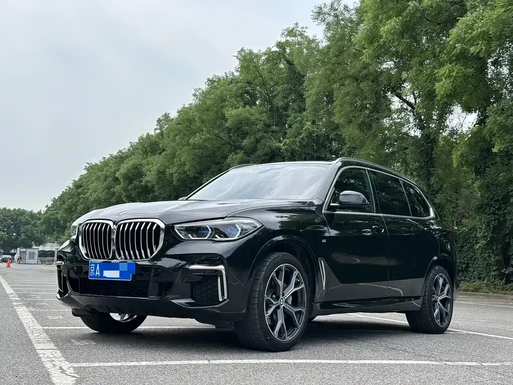 BMW X5 — фото 1