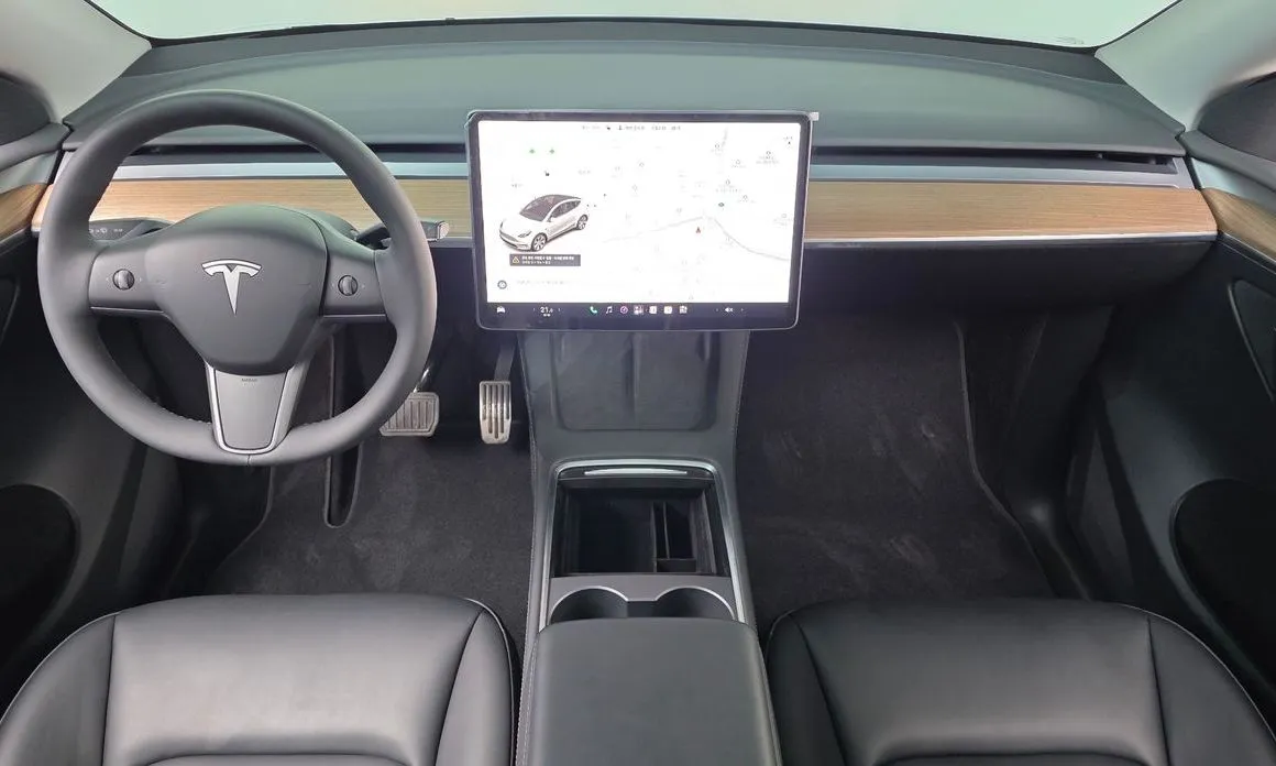 Tesla Model Y — фото 3