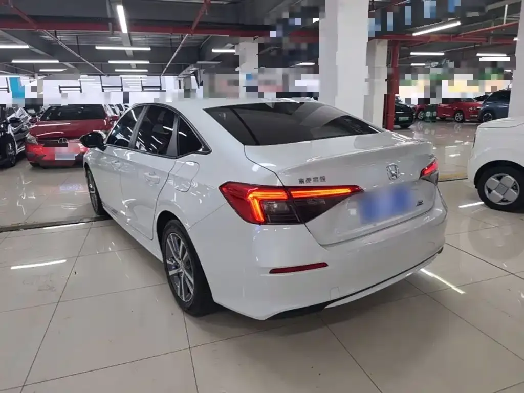 Honda Civic — фото 8