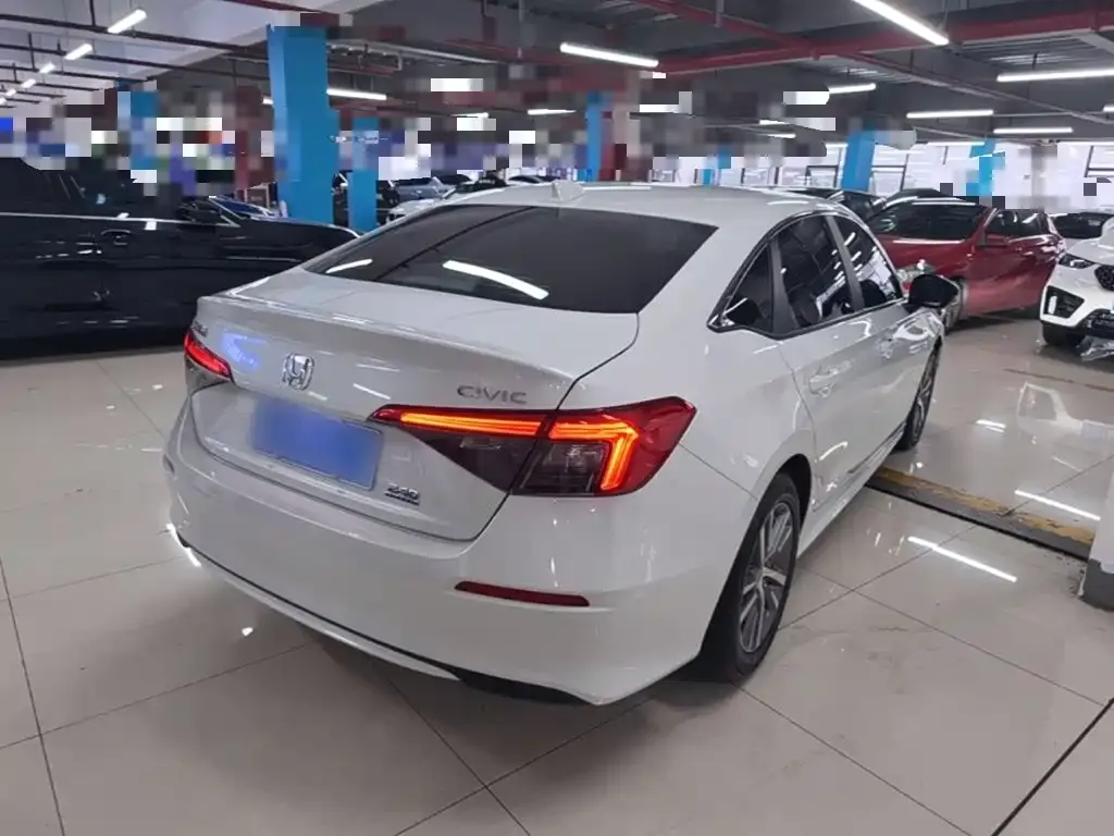 Honda Civic — фото 10