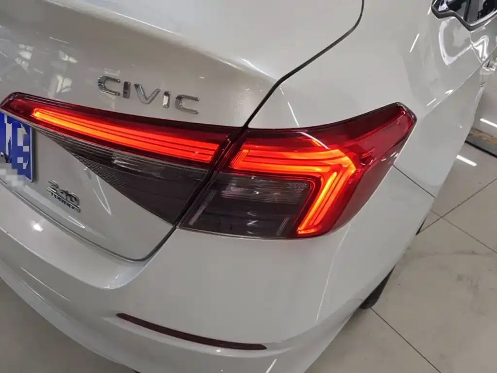 Honda Civic — фото 3