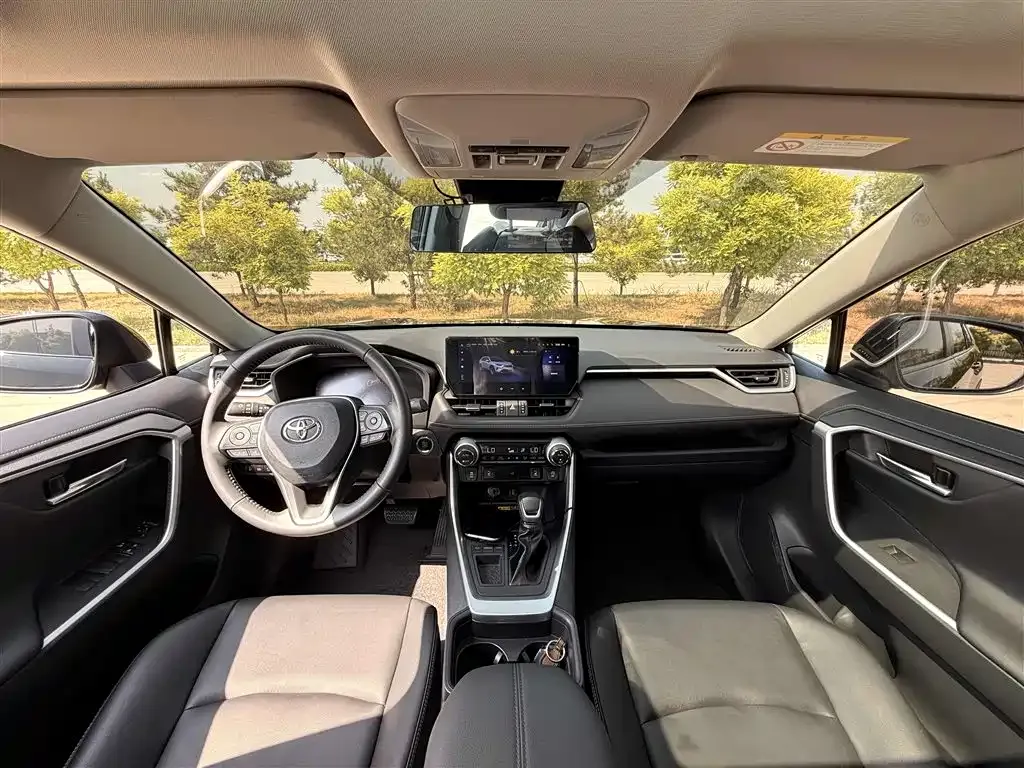 Toyota RAV4 2024 из CN, фото 9
