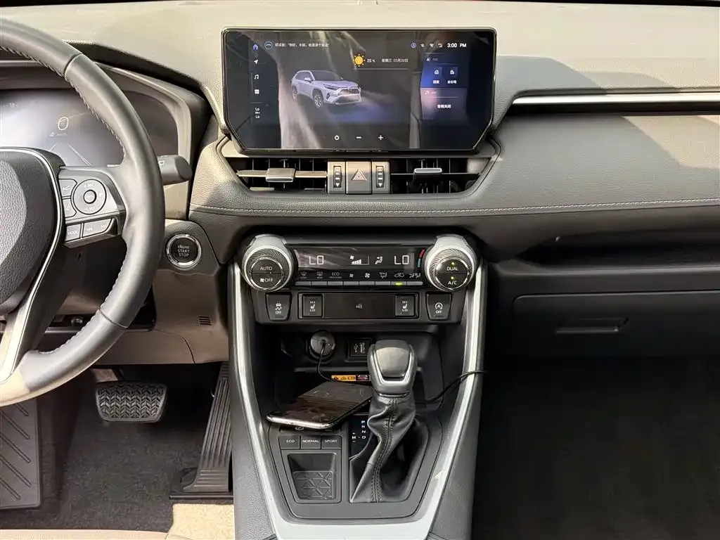 Toyota RAV4 2024 из CN, фото 4