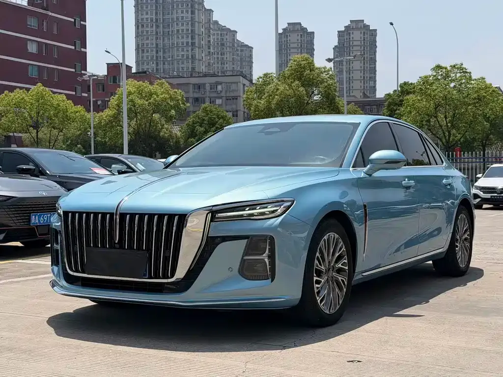 Hongqi H5 — фото 1