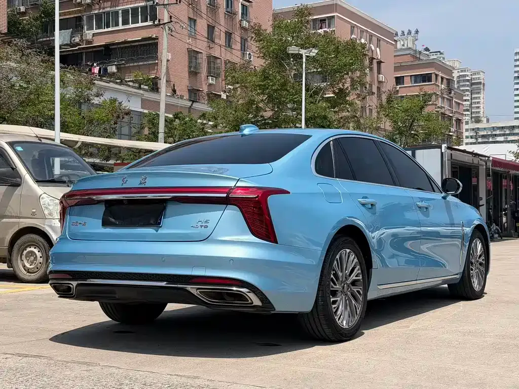 Hongqi H5 — фото 10