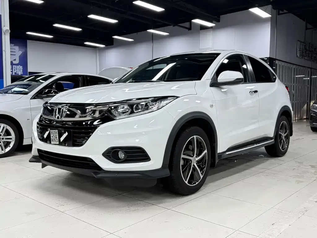 Honda Vezel — фото 1