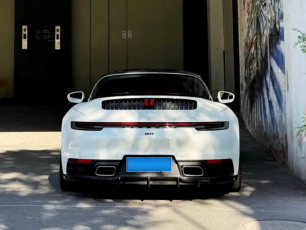 Porsche 911 2021 из CN, фото 7