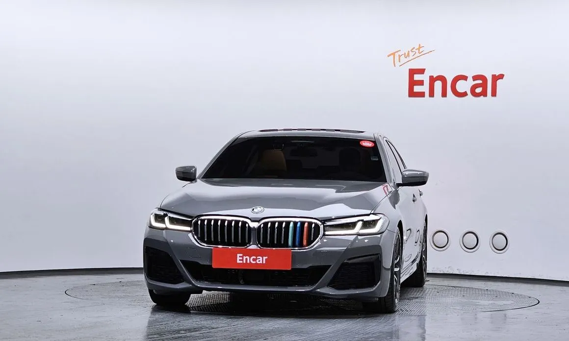 BMW 5-Series 2021 из KR, фото 3
