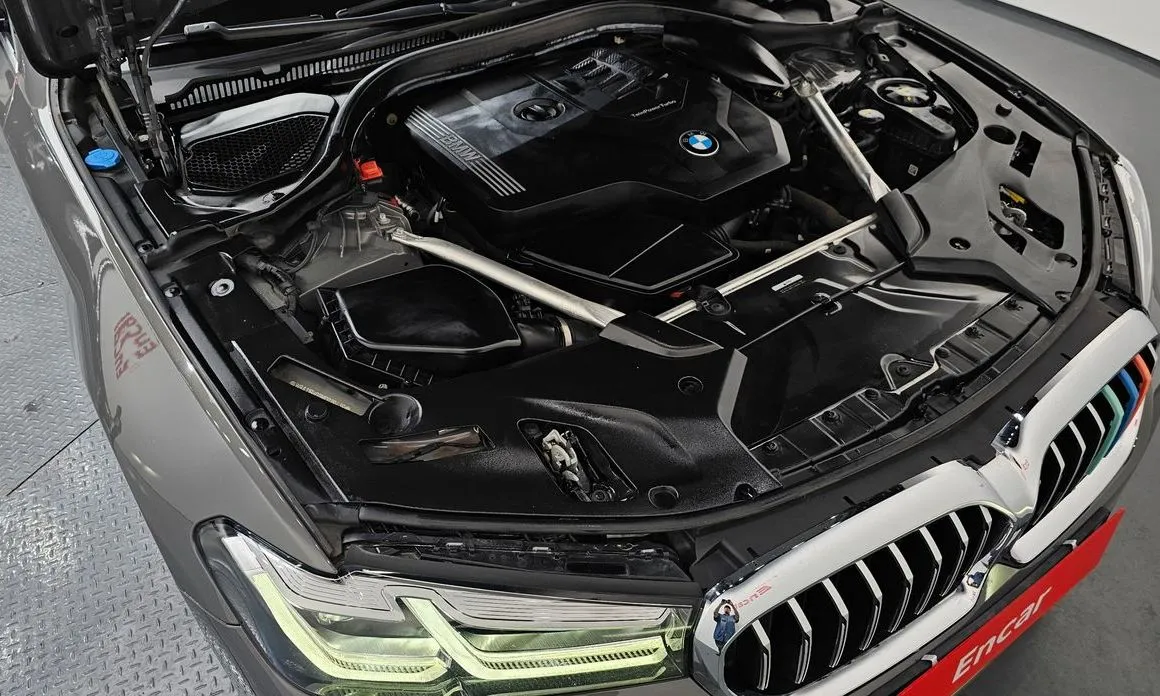 BMW 5-Series 2021 из KR, фото 8