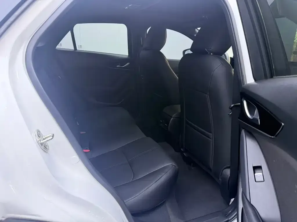 Mazda CX-4 — фото 3