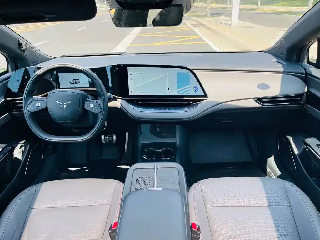 Hongqi EH7 2025 из CN, фото 8