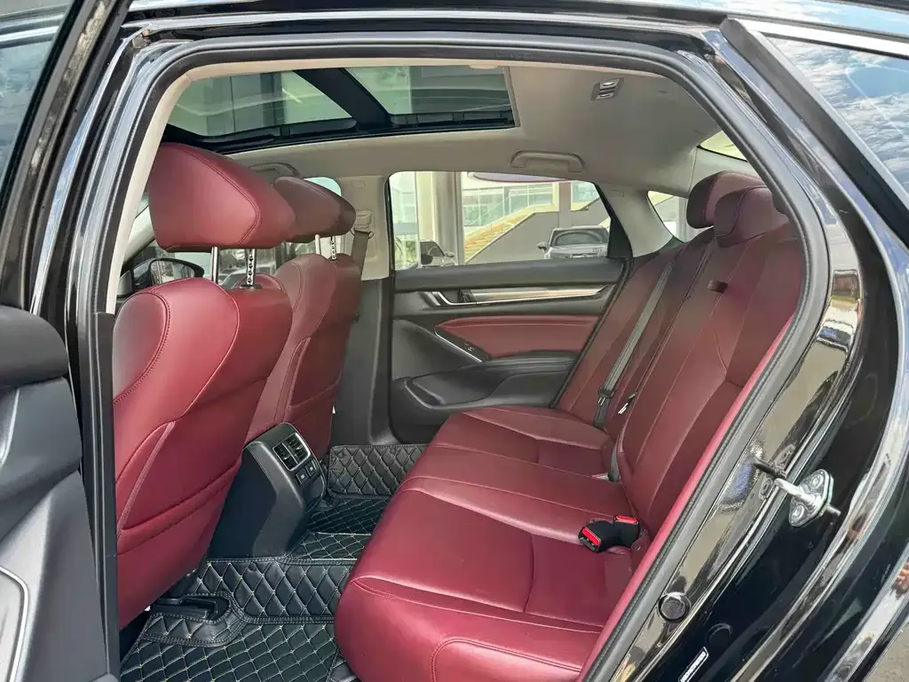 Honda Accord — фото 2