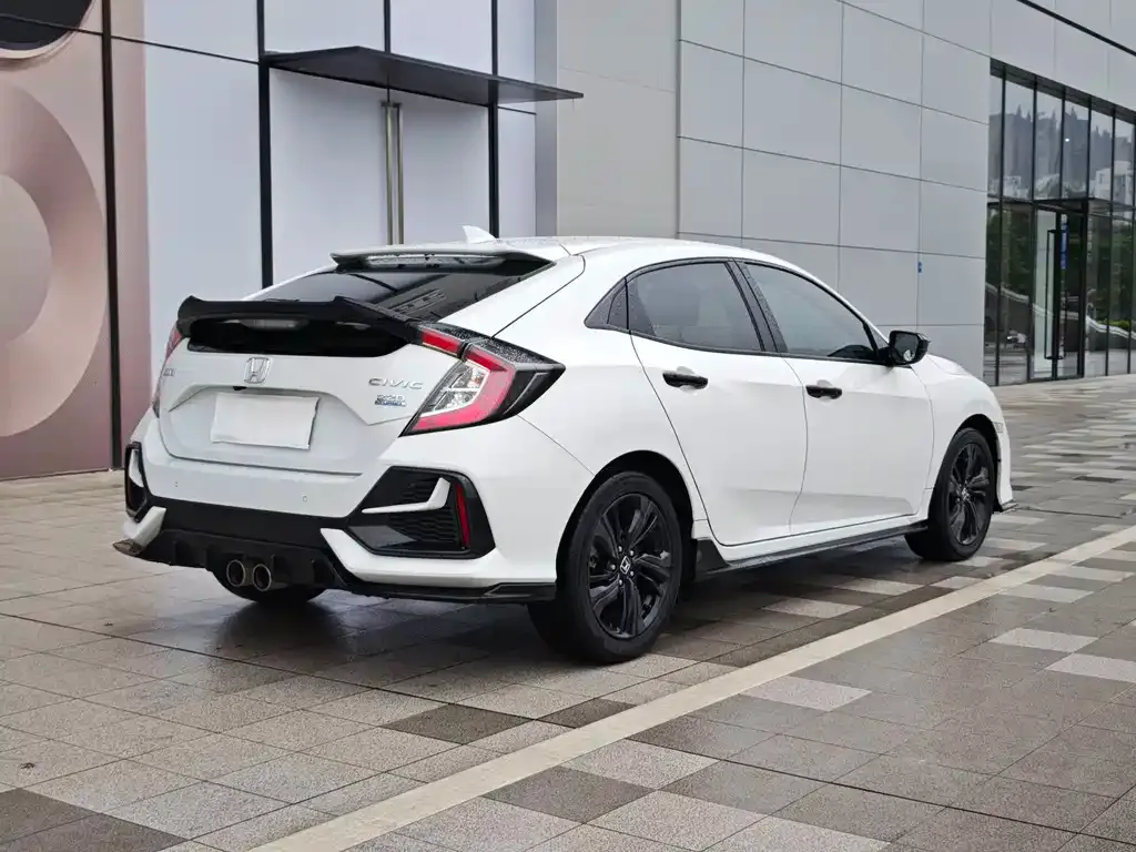 Honda Civic — фото 8