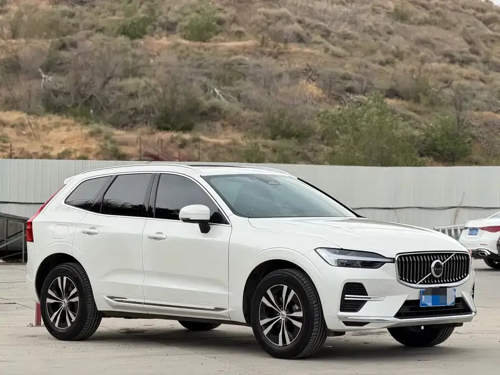 Volvo XC60 — фото 4