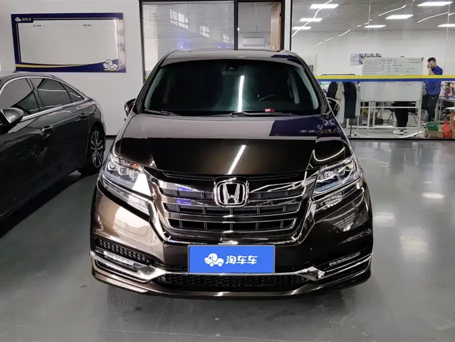 Honda Elysion 2021 из CN, фото 9