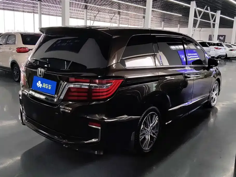 Honda Elysion 2021 из CN, фото 5