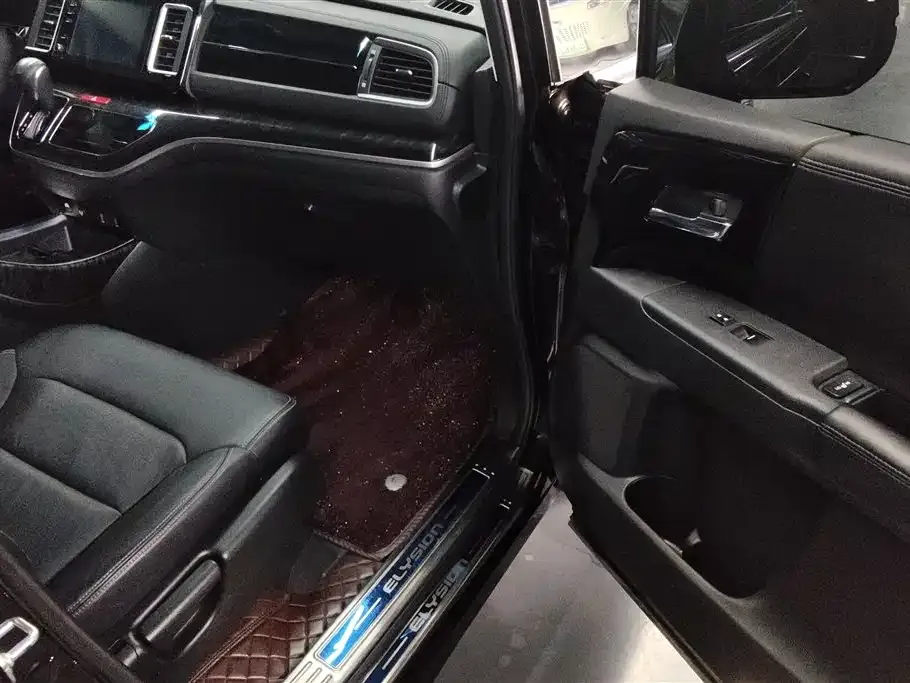 Honda Elysion 2021 из CN, фото 4