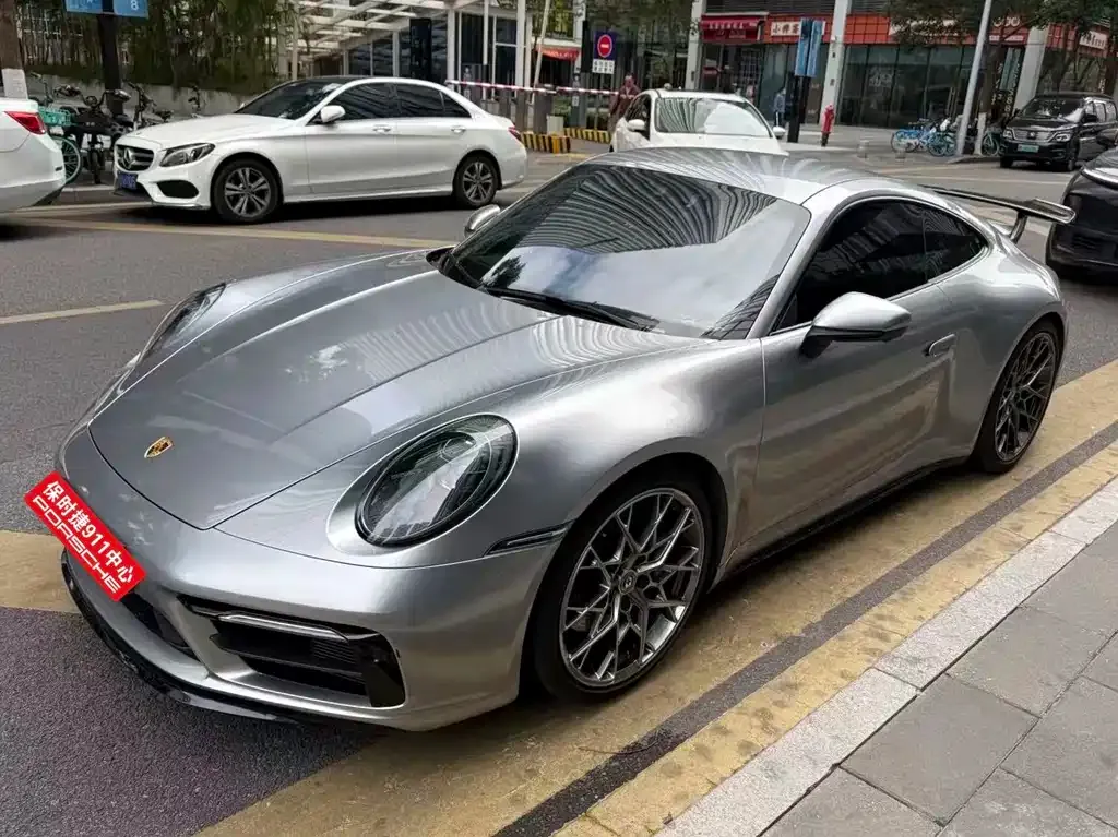Porsche 911