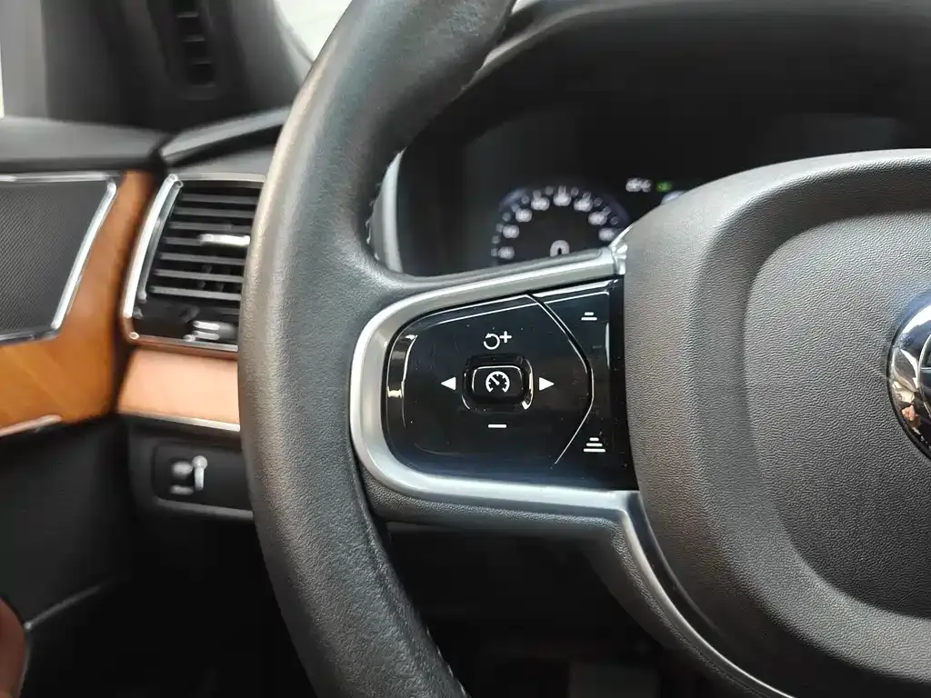 Volvo XC90 2022 из CN, фото 8