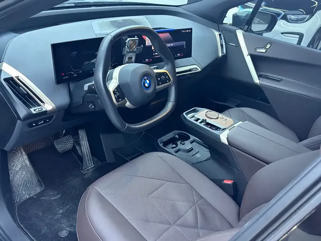 BMW iX 2023 из CN, фото 9