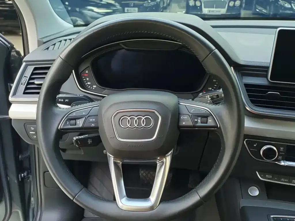 Audi Q5L 2021 из CN, фото 9