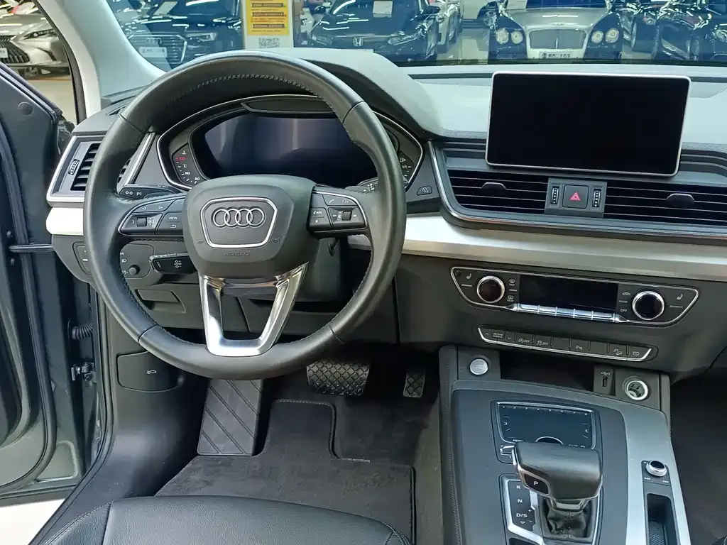 Audi Q5L 2021 из CN, фото 10