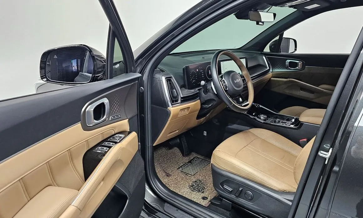 Kia Sorento — фото 9