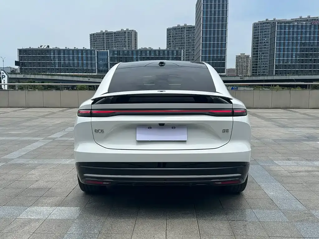 NIO EC6 — фото 10