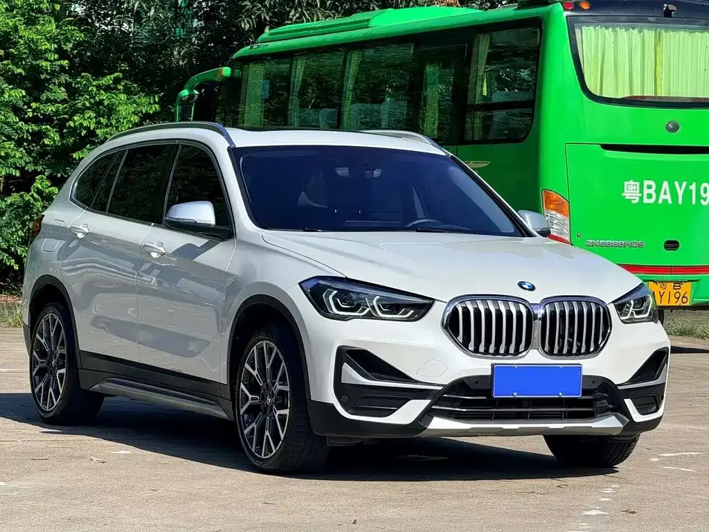 BMW X1 — фото 2