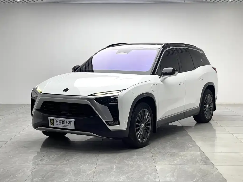 NIO ES8