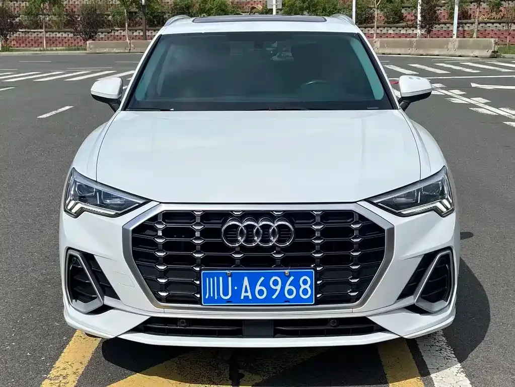Audi Q3 — фото 4