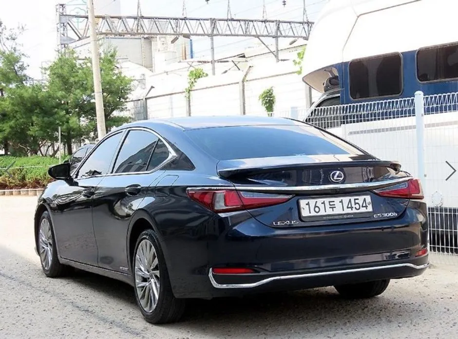 Lexus ES 2022 из KR, фото 2