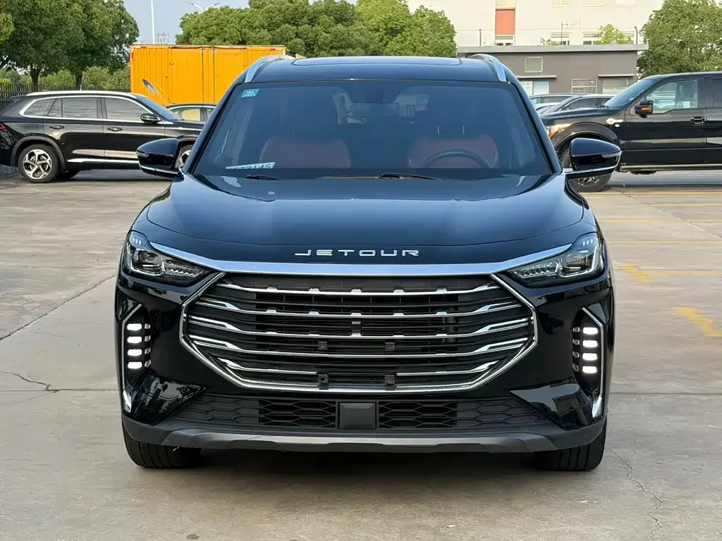 Jetour X70 PLUS — фото 1