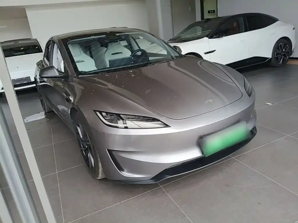 Tesla Model 3 — фото 2