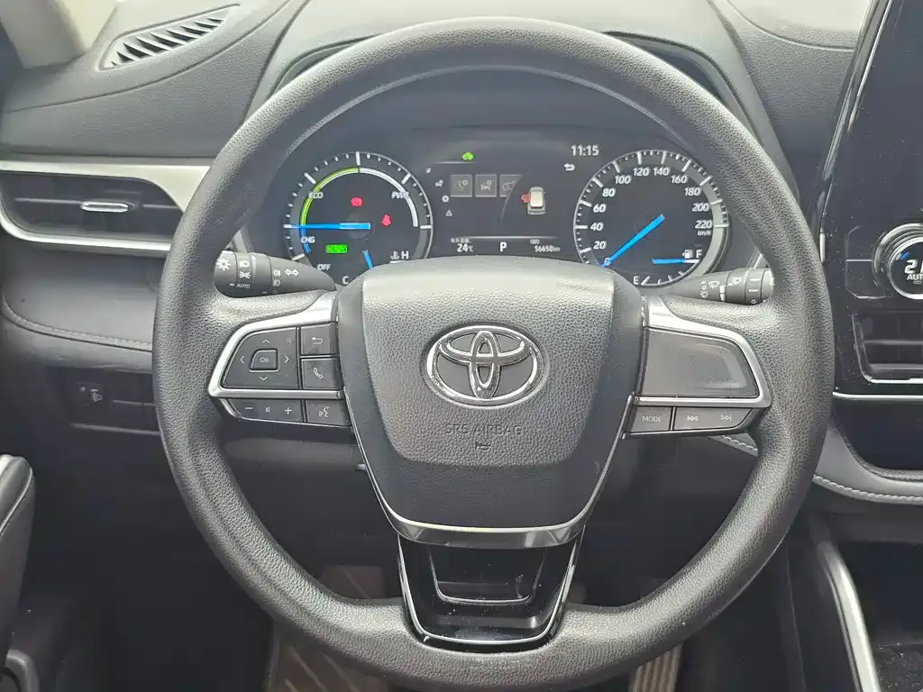 Toyota Highlander — фото 2