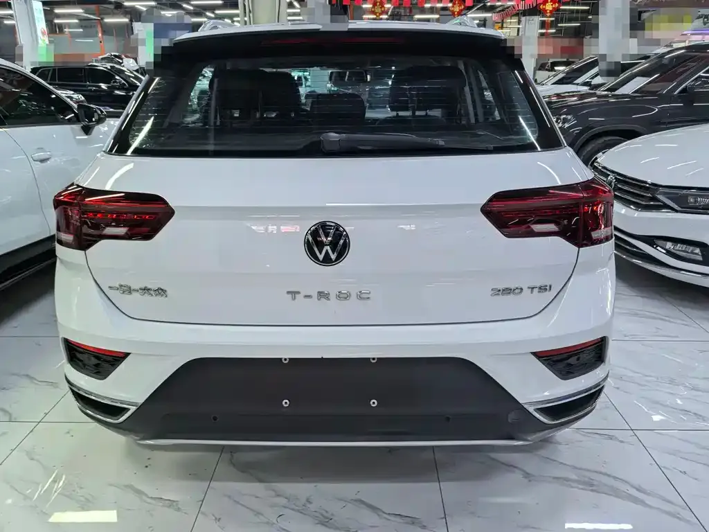 Volkswagen T-Roc — фото 2
