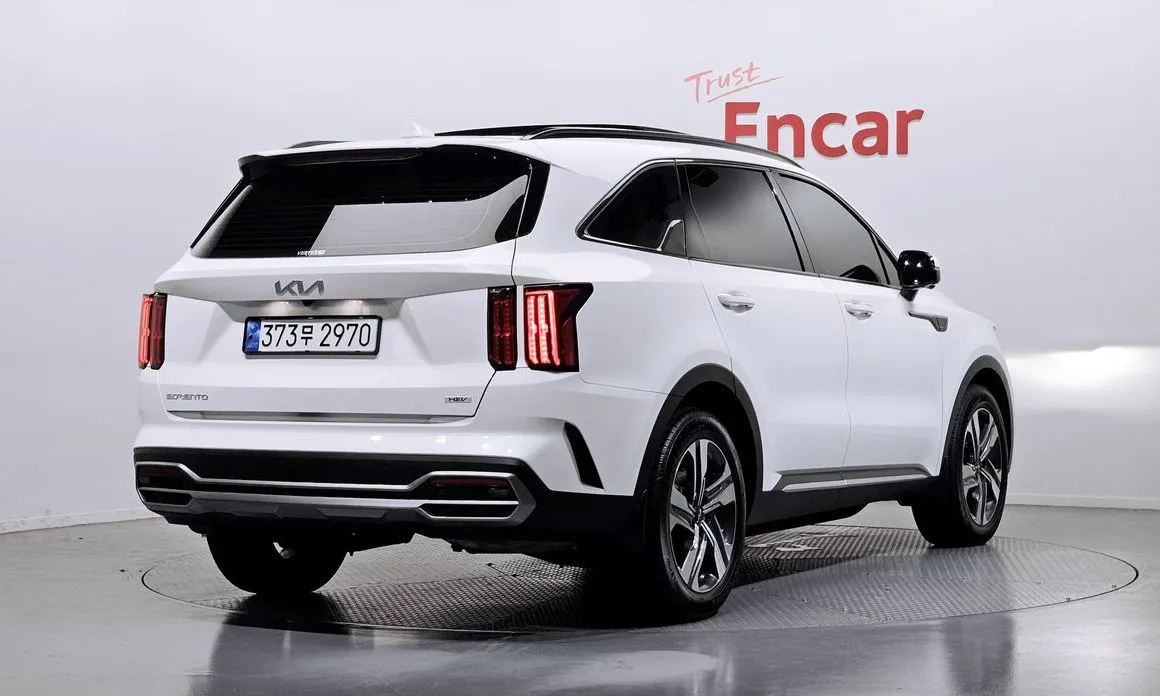 Kia Sorento — фото 9