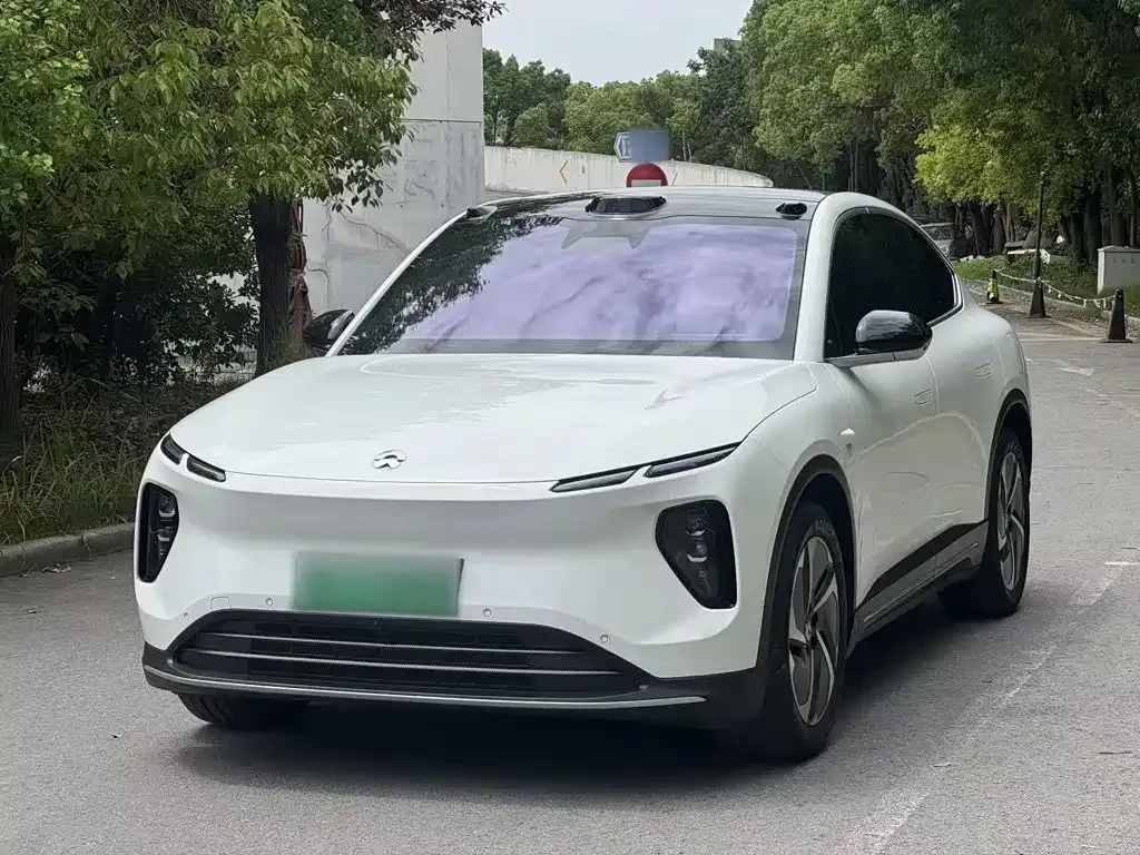 NIO EC6 — фото 1
