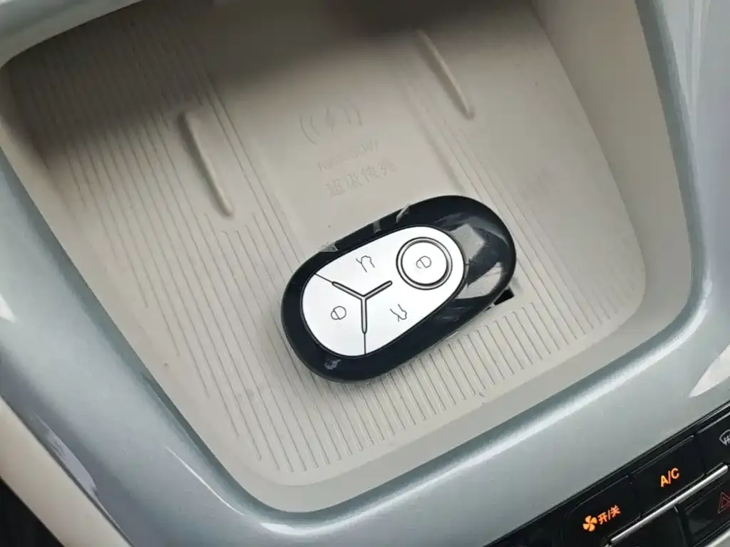 Geely Starburst — фото 2