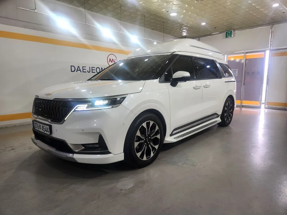 Kia Carnival 2023 из KR, фото 1
