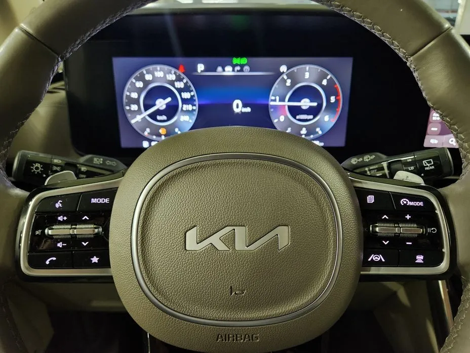 Kia Carnival 2023 из KR, фото 9