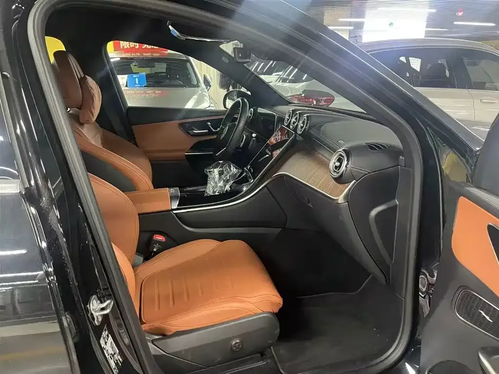 Mercedes-Benz GLC PHEV 2025 из CN, фото 2