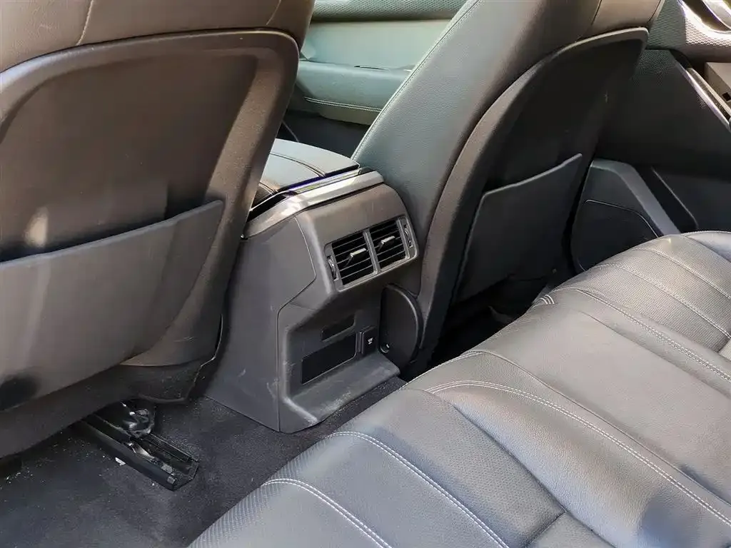 Land Rover Velar 2021 из CN, фото 4
