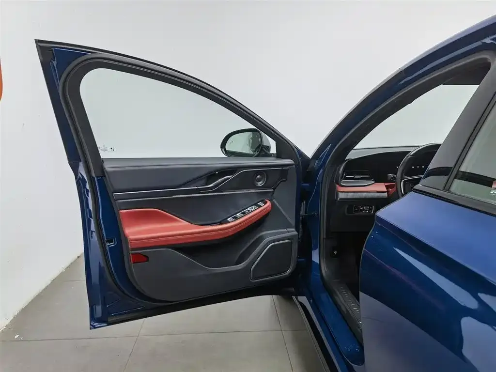 Lincoln Z 2022 из CN, фото 3