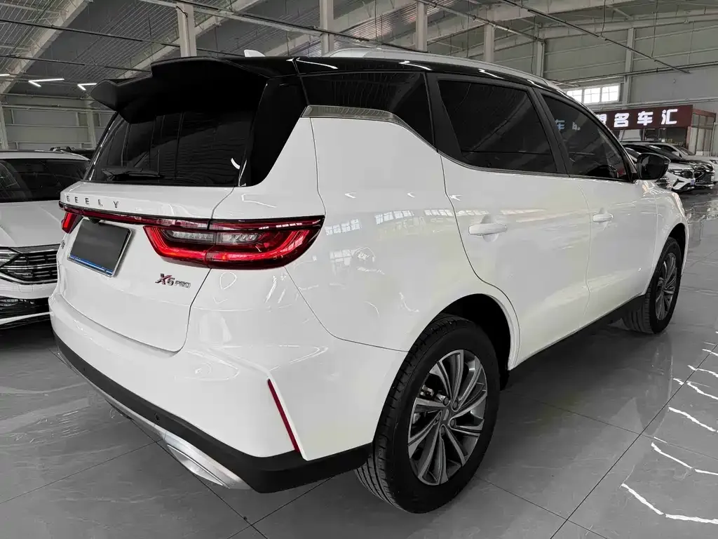 Geely Vision X6 — фото 6