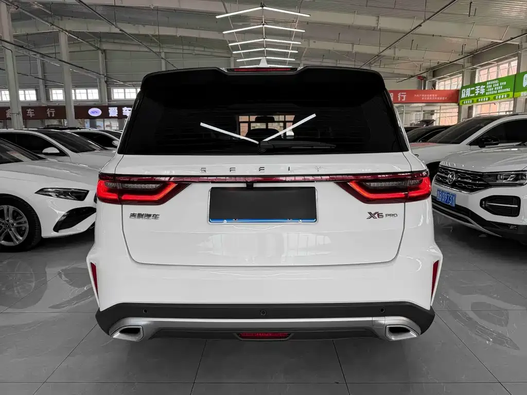 Geely Vision X6 — фото 9