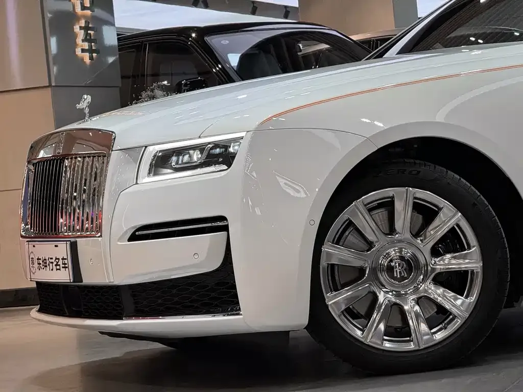 Rolls-Royce Ghost — фото 7
