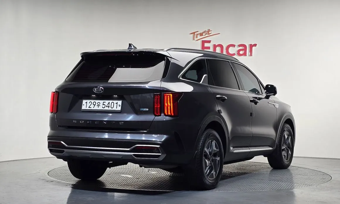 Kia Sorento — фото 5